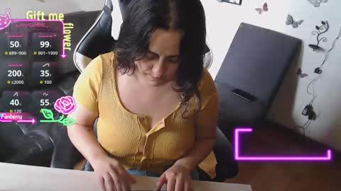 adams_mel online show from October 14, 6:11 pm