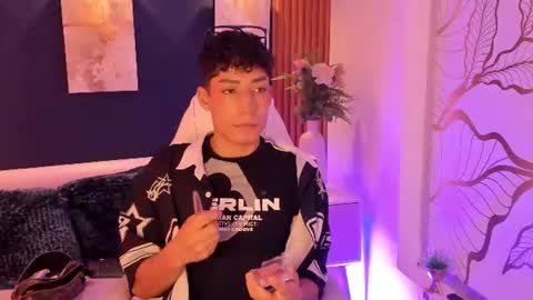 Adan  online show from June 28, 12:23 pm