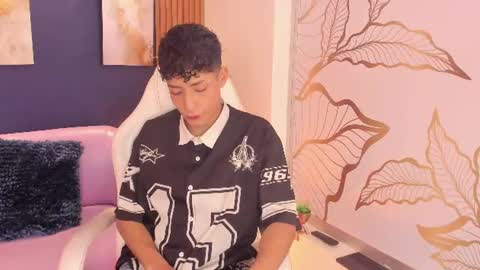 Adan  online show from June 23, 12:44 pm