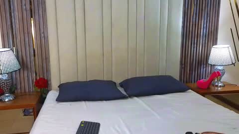 adarasmiith online show from December 16, 12:55 pm