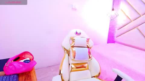 addy__02 online show from October 9, 11:37 am