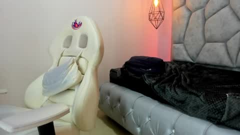 addy__02 online show from June 7, 7:19 pm