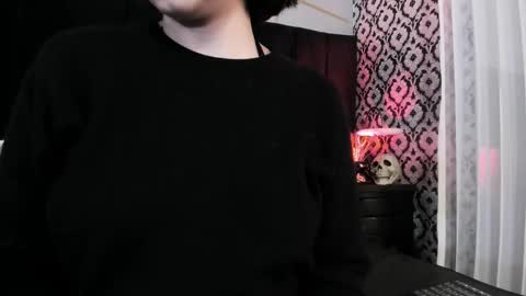 Ade  online show from October 3, 8:17 pm