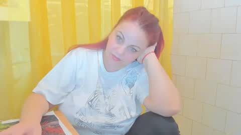 Snapshot of adelamilfsexy chatting on January 25, 6:57 pm izabellamilf online show from January 25, 6:57 pm