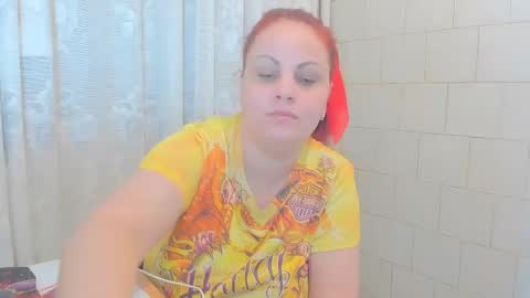 Snapshot of adelamilfsexy chatting on January 2, 10:44 pm izabellamilf online show from January 2, 10:44 pm