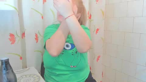 Snapshot of adelamilfsexy chatting on March 9, 10:52 pm izabellamilf online show from March 9, 10:52 pm