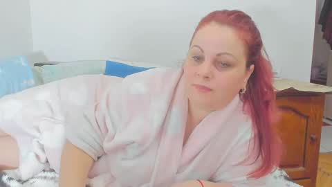 Snapshot of adelamilfsexy chatting on February 23, 2:57 pm izabellamilf online show from February 23, 2:57 pm
