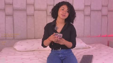 Andrea online show from April 4, 12:12 pm