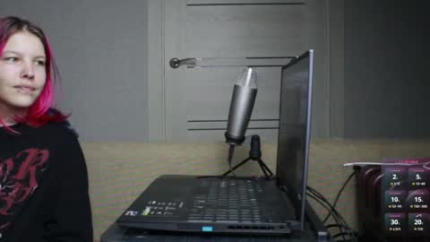 Kamala Adele online show from May 24, 9:32 pm
