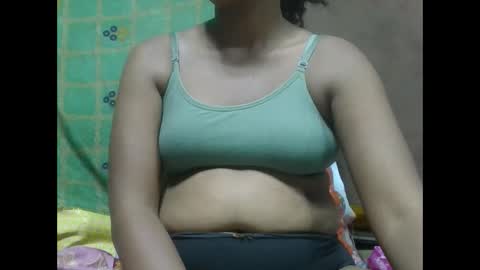 adelealy online show from March 6, 5:14 am