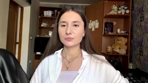 Poly online show from April 13, 11:03 am