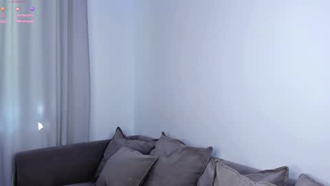 adelexx_zll online show from February 20, 6:26 am