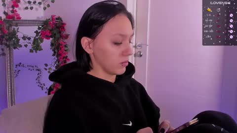 miss Ada online show from November 4, 6:15 am