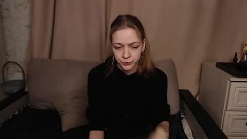 Lina online show from May 8, 6:13 pm