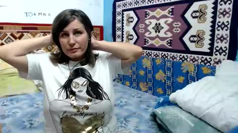 Larisa online show from October 4, 11:30 am