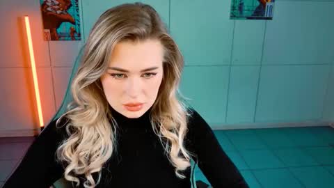 Adel online show from November 4, 1:23 pm