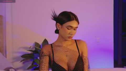 Isabellafirst online show from October 4, 10:51 pm