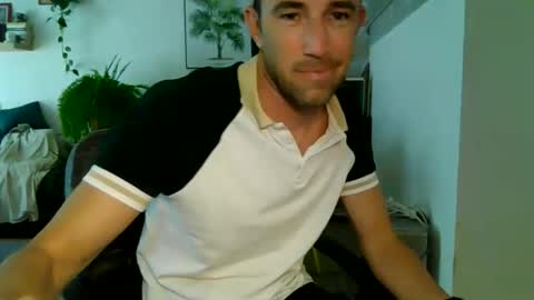 adibou13 online show from April 15, 1:03 pm