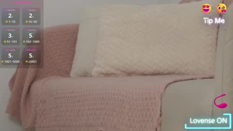 Adisson Fox online show from December 18, 7:14 am