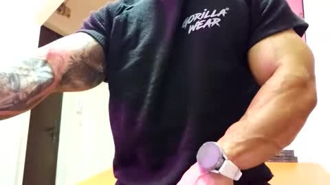Adonis online show from May 7, 10:38 pm
