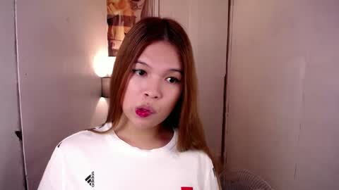 Snapshot of adorabletsforyouxx chatting on February 22, 11:03 pm adorabletsforyouxx online show from February 22, 11:03 pm