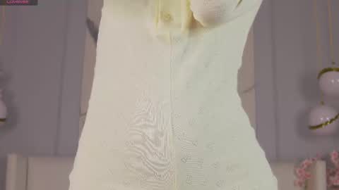 adoracortes online show from October 11, 5:12 am