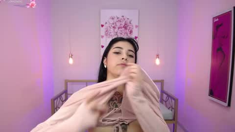 Adri  online show from March 31, 1:00 pm