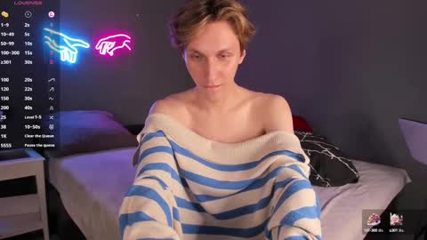 Adrian online show from March 1, 10:53 pm