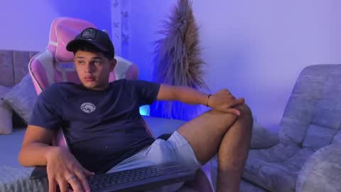 ADRIAN online show from May 21, 7:20 pm