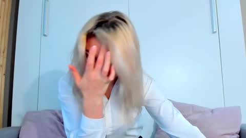 Adriana online show from February 18, 7:52 am