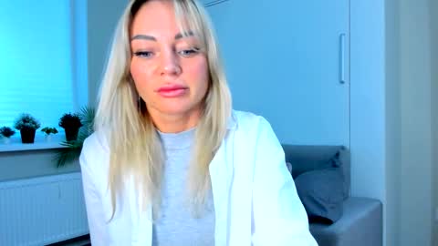 Adriana online show from March 19, 9:59 am