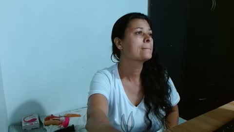 Adriana milf online show from December 31, 5:11 am