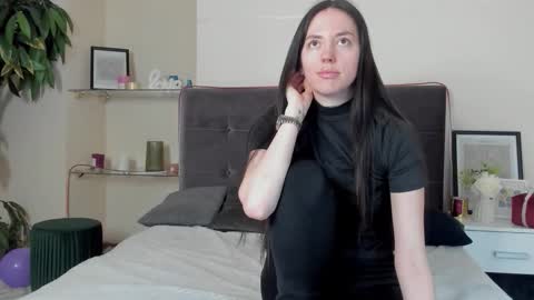 Adriana online show from February 21, 1:25 pm