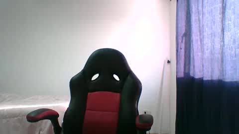 adrianagogo18 online show from December 17, 12:12 pm