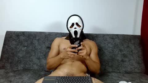 adriel_escalante online show from October 31, 3:51 am