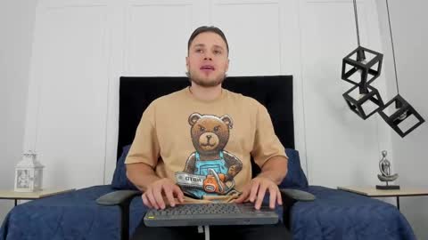 Adrein Roche online show from March 9, 11:14 pm