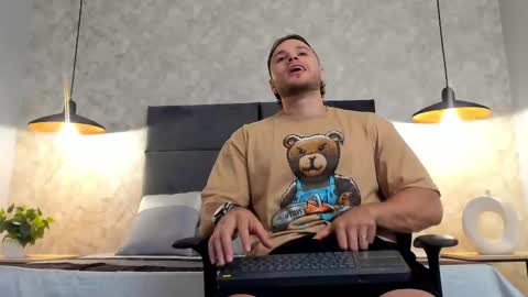 Adrein Roche online show from September 13, 12:35 am