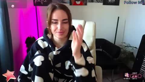 Adriana online show from March 7, 6:35 am