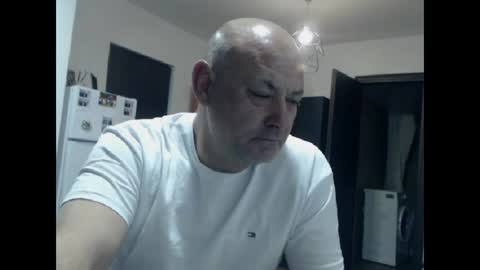 BEST LOVER online show from April 24, 7:38 pm