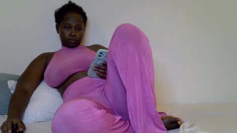 hella online show from February 11, 11:36 am