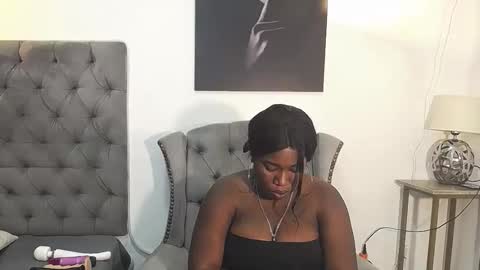 Afro Diva 69 online show from October 6, 7:10 pm