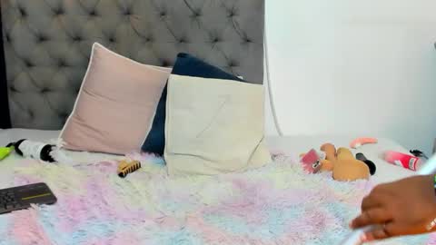 Afro Diva online show from February 3, 6:34 pm