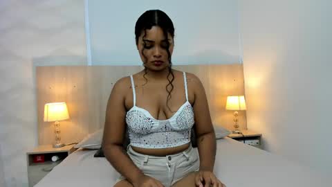 Snapshot of agata_ortiz chatting on February 2, 11:29 am Agata Ortiz online show from February 2, 11:29 am