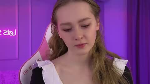 AgataFoxley online show from March 7, 6:30 pm