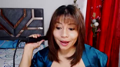 johana online show from May 12, 5:22 pm