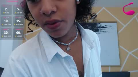 agatha_amaya online show from October 27, 3:01 pm