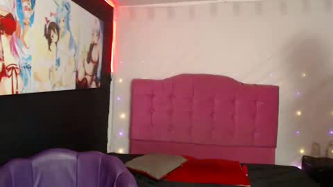 CAROLINA online show from February 15, 1:42 am