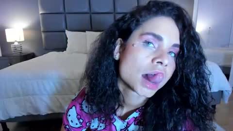 Agatha Mendoza online show from December 29, 7:11 pm