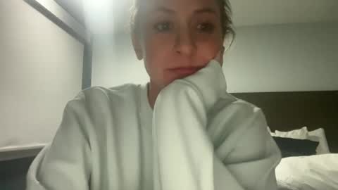 Annie online show from January 11, 1:59 am