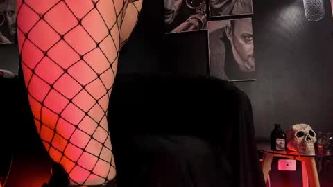 agnes_jones online show from September 26, 11:24 pm